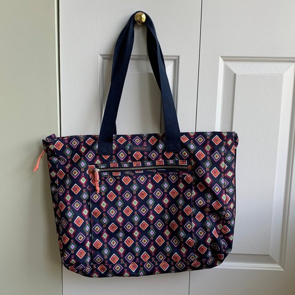 vera bradley lighten up expandable tote